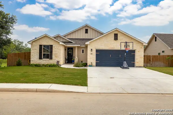218 Iron Gate, Pleasanton, TX 78064