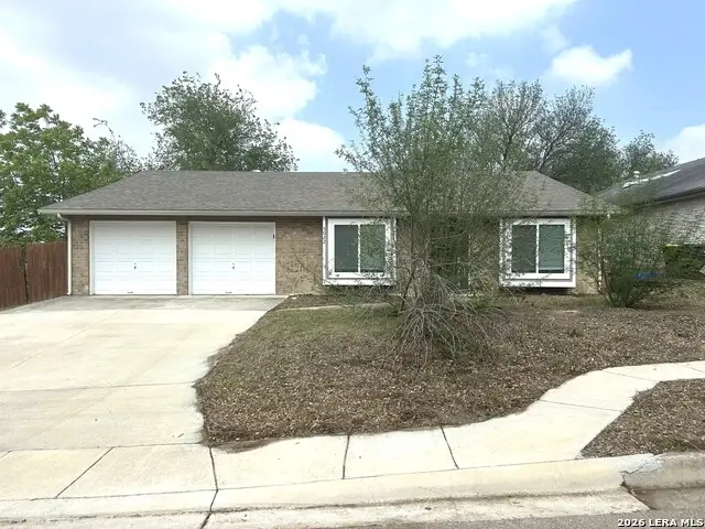 5022 Crestwood Dr, Schertz, TX 78108 - #2
