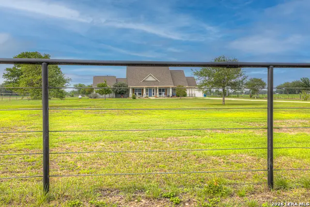 2048 E Martindale Rd, Seguin, TX 78155 - #2