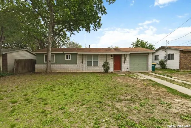 322 W Aviation Blvd, Universal City, TX 78148 - #1