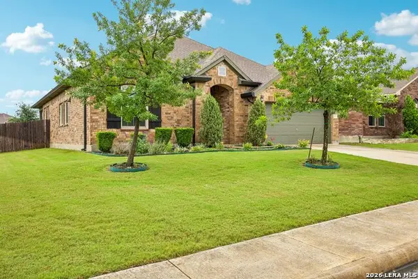 627 Ridgeglen Dr, New Braunfels, TX 78130