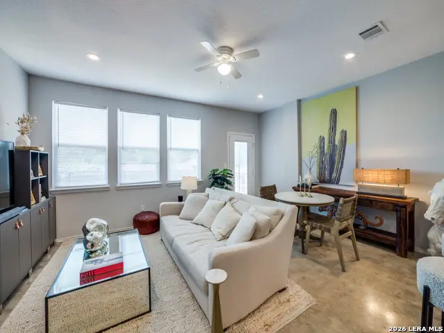 6918 Crestway Rd, San Antonio, TX 78239 - #3