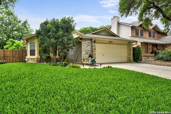 13914 Laurel Hollow Dr, San Antonio, TX 78232