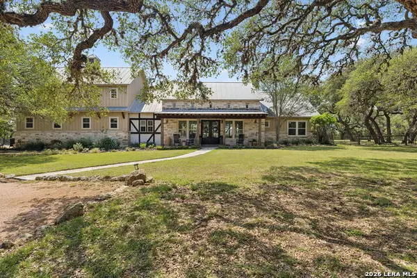 555 Prado Xing, Boerne, TX 78006