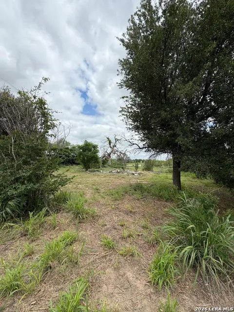 214 County Road 6845, Lytle, TX 78052 - #1
