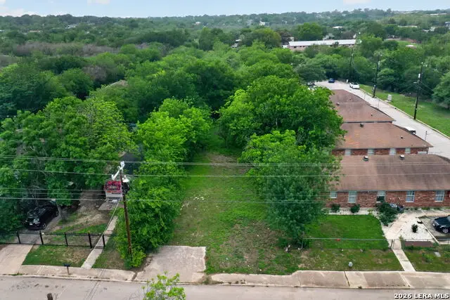 1647 Amanda St, San Antonio, TX 78210 - #2
