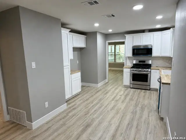 146 Redrock Dr, San Antonio, TX 78213 - #2