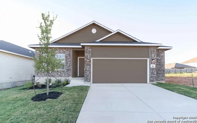988 Gray Cloud Dr, New Braunfels, TX 78130 - #1