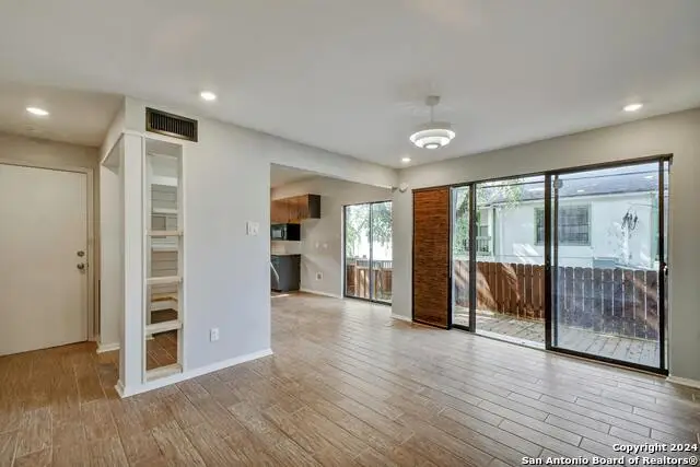 143 1 /2 Terrell Rd, San Antonio, TX 78209 - #3