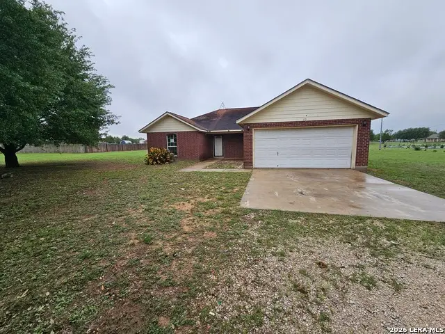 50 Rock Dove Dr, Lytle, TX 78052 - #1