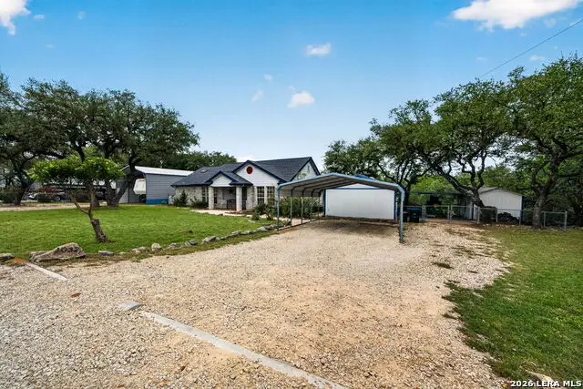 1032 Summit Rd, Lakehills, TX 78063 - #2