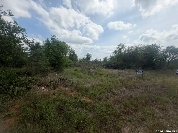 5835 Hardy Road, Elmendorf, TX 78112