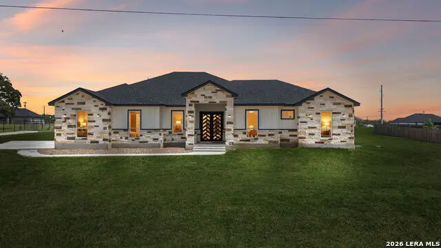 109 Summer Meadow Dr, La Vernia, TX 78121 - #1