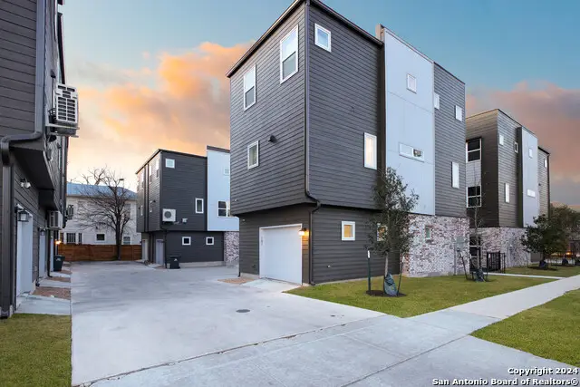 210 W Poplar St #101, San Antonio, TX 78212 - #1