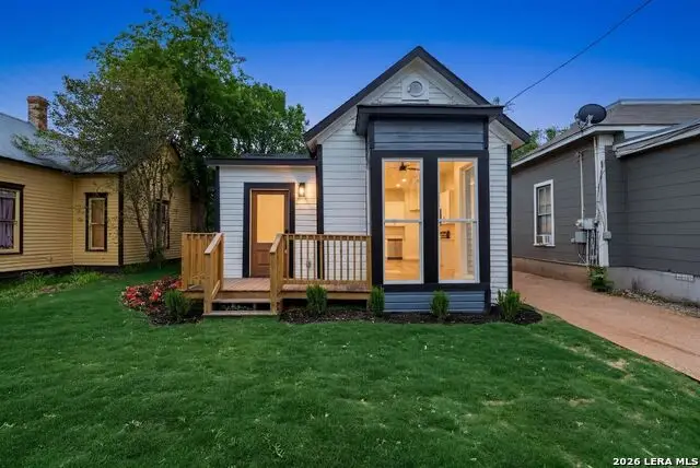1122 N Pine St, San Antonio, TX 78202 - #1