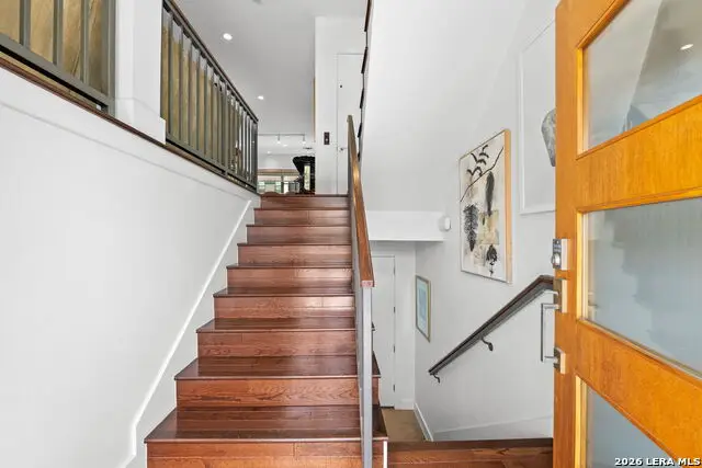 318 W Grayson #203, San Antonio, TX 78212 - #2