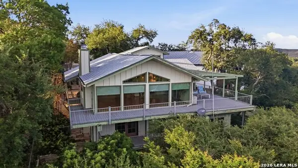 329 Vip Dr, Canyon Lake, TX 78133