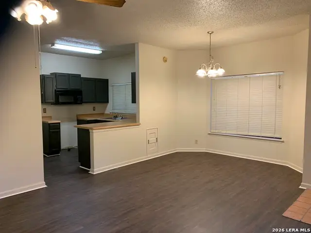 8441 Forest Ridge Dr, San Antonio, TX 78239 - #3