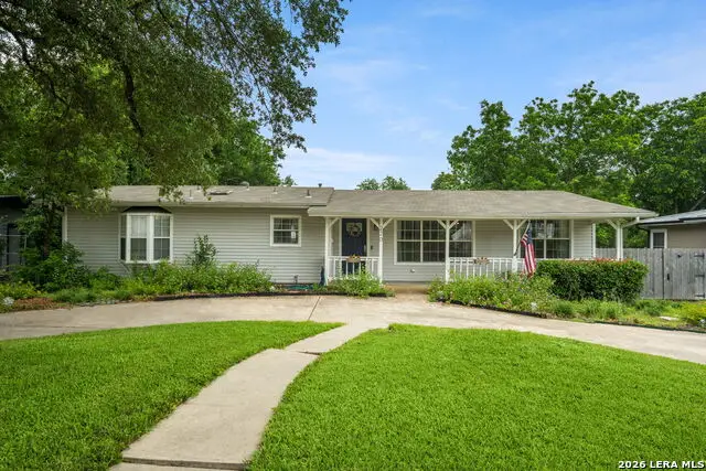 220 Lyman Dr, Terrell Hills, TX 78209 - #3
