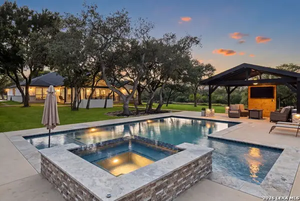 630 Oak Village Dr, San Antonio, TX 78253