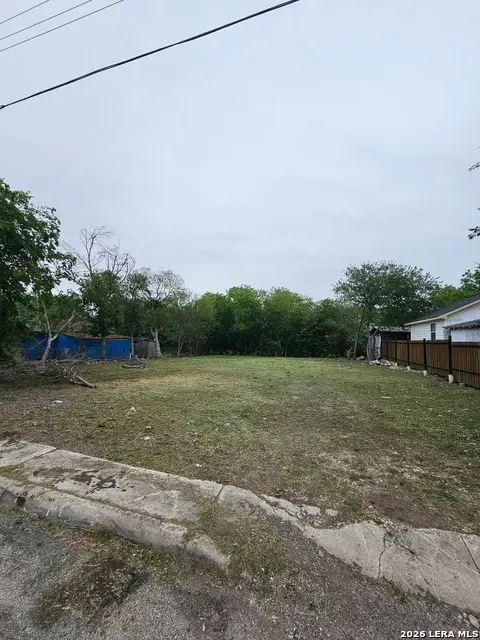 230 N San Felipe Ave, San Antonio, TX 78237 - #1