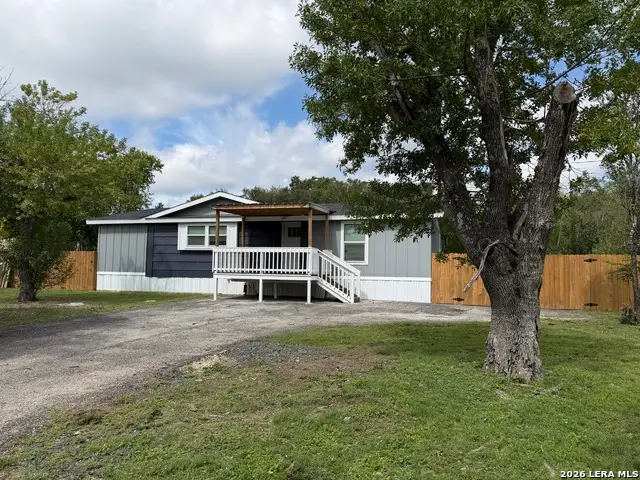 112 N Wagon Wheel Dr, Boerne, TX 78015 - #1