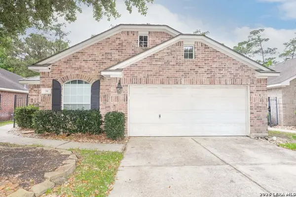 34 W Foxbriar Forest Cir, Spring, TX 77382
