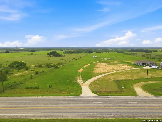 4488 State Highway 97 W, Floresville, TX 78114 - #2