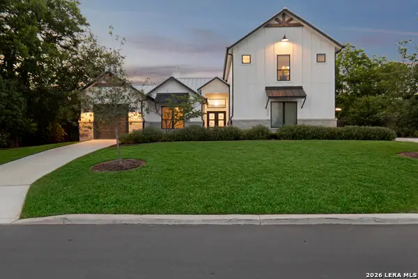 1025 Garraty Rd, Terrell Hills, TX 78209