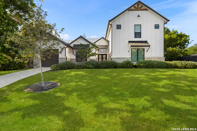 1025 Garraty Rd, Terrell Hills, TX 78209 - #2