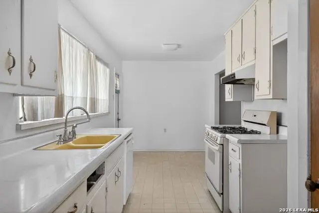 242 Middlebury, San Antonio, TX 78217 - #3