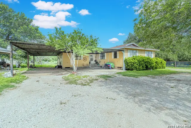 10805 Hollowell Rd, Atascosa, TX 78002 - #1