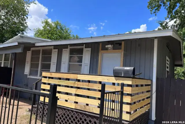 2609 W Poplar, San Antonio, TX 78207 - #3
