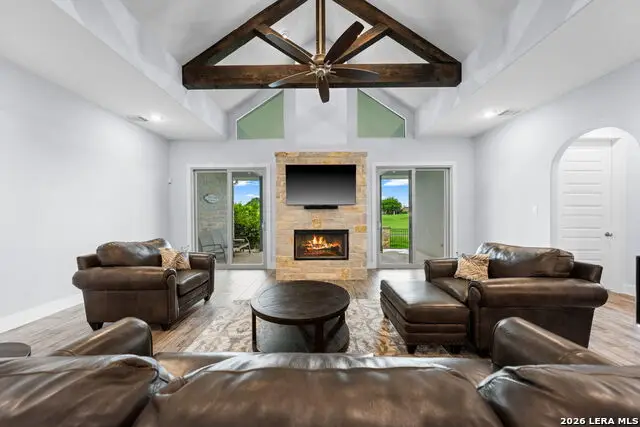 3200 Pinnacle Club Dr #5, Kerrville, TX 78028 - #3