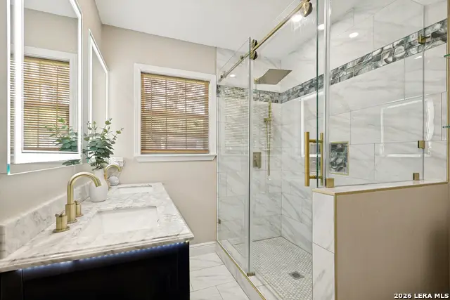 126 Lincolnshire Dr, San Antonio, TX 78220 - #3