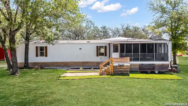 26 Praise Dr, Poteet, TX 78065