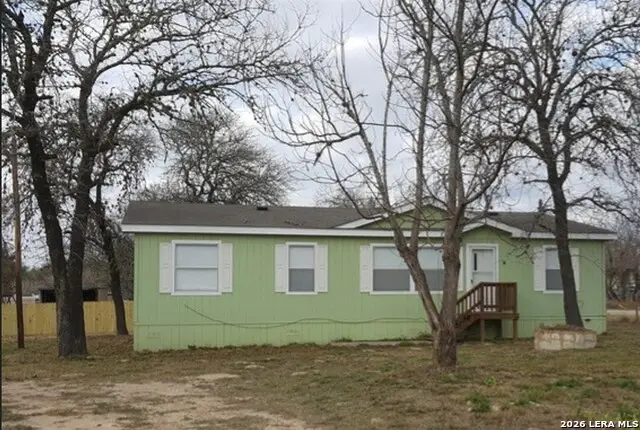 395 Autumn Ln, Poteet, TX 78065 - #1
