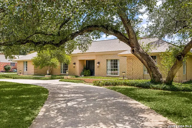 200 Sir Arthur Ct, Castle Hills, TX 78213 - #2