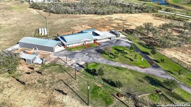 6653 Fm 539, Floresville, TX 78114 - #2