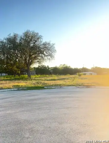 806 N Filmore, Beeville, TX 78102