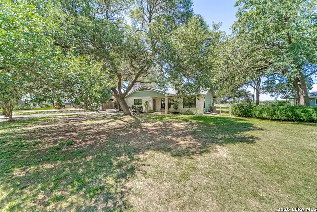 138 Stonegate North Dr, Boerne, TX 78006 - #2