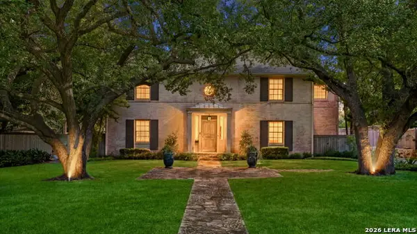 524 Terrell Rd, Terrell Hills, TX 78209