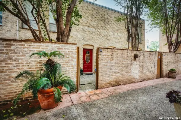 185 Terrell Rd #604, San Antonio, TX 78209