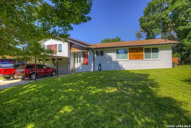 96 W Hampton Dr, Seguin, TX 78155 - #1
