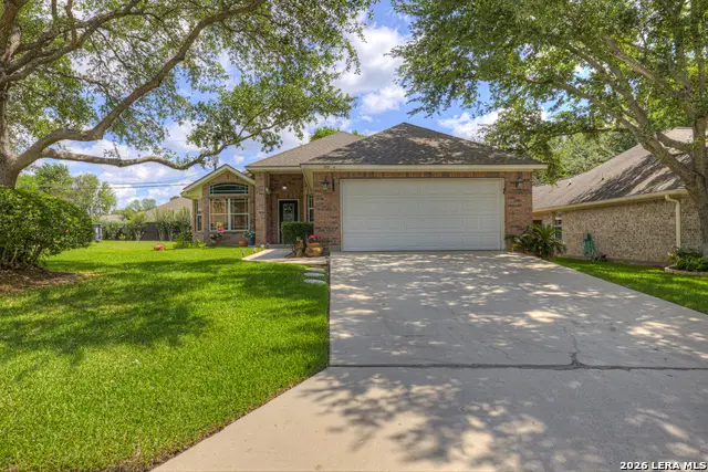 123 River Park Dr, Luling, TX 78648 - #1