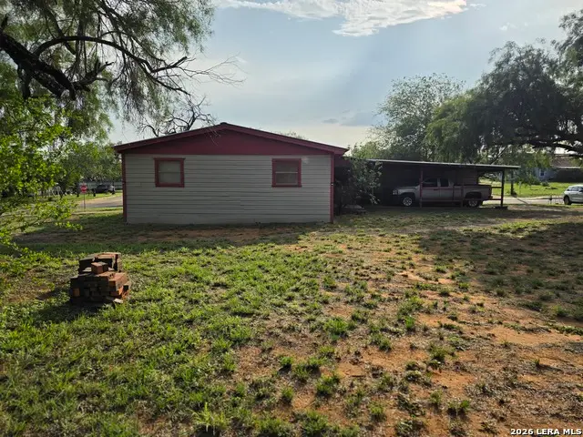 508 Nueces, Cotulla, TX 78014 - #2