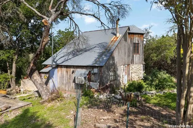 221 Apacheria Pass W, Comfort, TX 78013 - #2