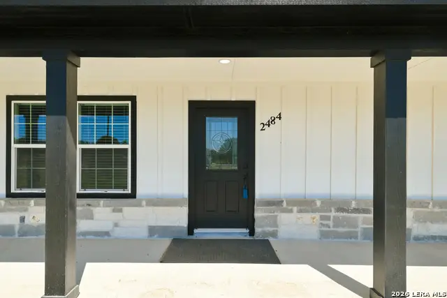 2484 County Road 120, Floresville, TX 78114 - #2