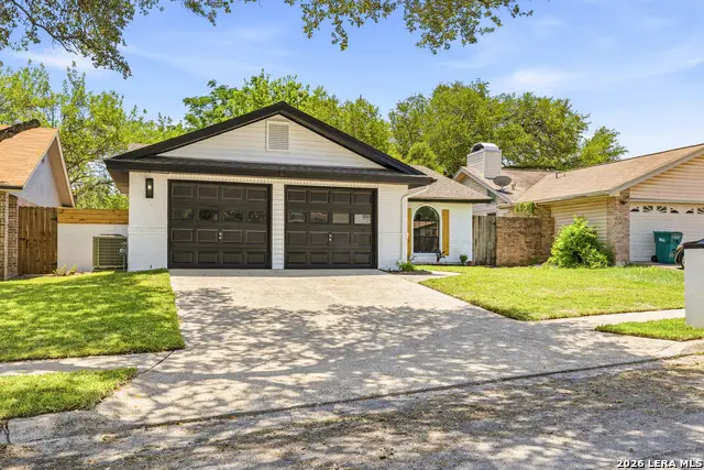 110 Crystal Cyn, Universal City, TX 78148 - #2