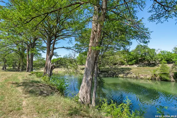 0011 Clearwater, Comfort, TX 78006